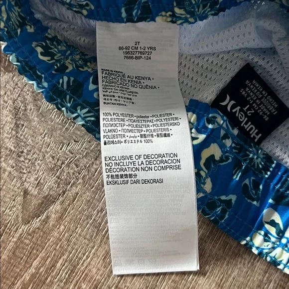 Hurley Short Sleeve Rash Guard and Shorts Swim Set size 2T - Picture 10 of 11